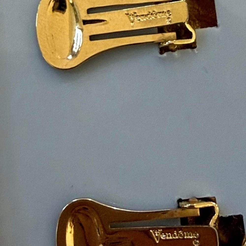 Vintage Vendôme Gold Tone‎ Clip On Earrings Sculptural Swirl Ribbon Statement - Picture 7 of 7